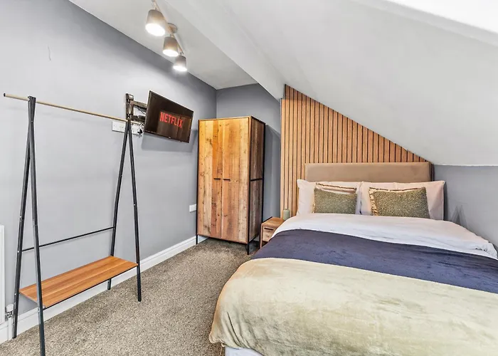 Ideal House 10 Mins From * Лідс